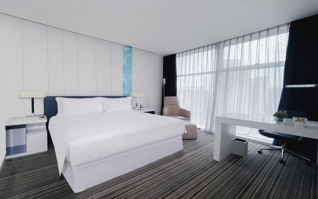 Grand Mercure Shanghai Century Park (Formerly Radisson Blu Hotel Pudong Century Park) photo 4