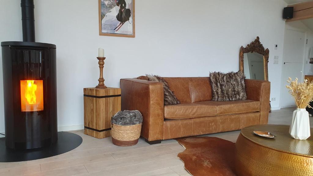 Chalet entier 110m2 avec vue et sauna à 10 min des pistes photo 1