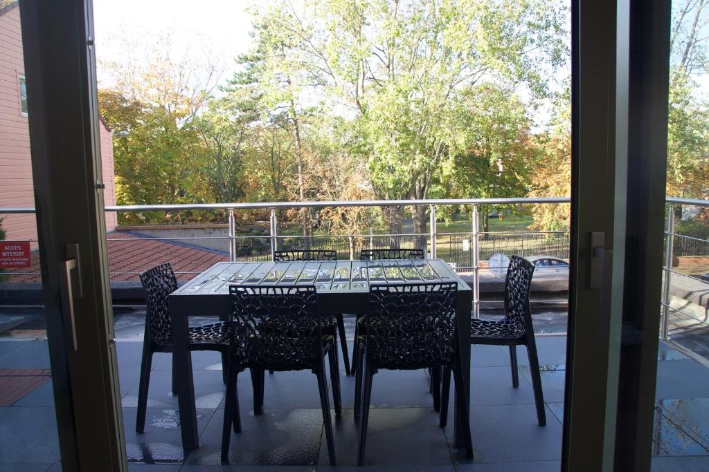 Apt 6 personnes terrasse vue parc