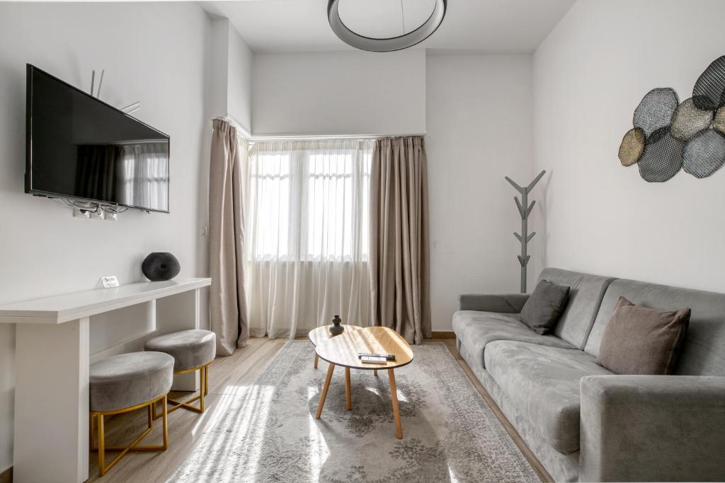 Elia Kolonaki Luxury Apartments - Tap to explore photos