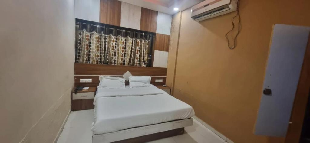 HOTEL JAY BHAWANI photo 1