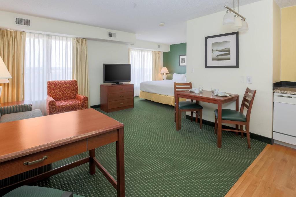 Residence Inn by Marriott Oklahoma City South photo 3