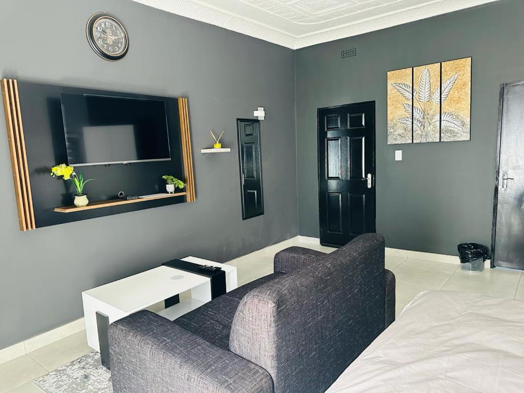 The Curve Apartments Unit 19