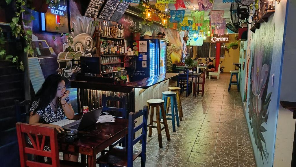 Tres Mundos Hostel