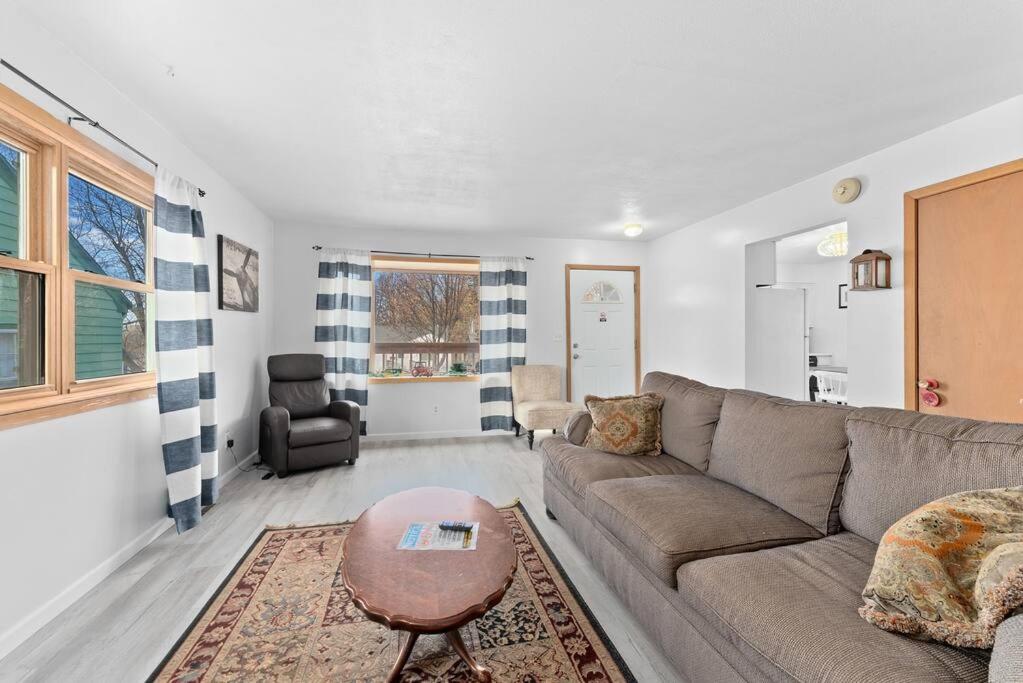 3 bedroom duplex by Sanford image