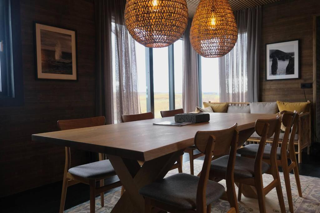 Luxury 2-Bedroom Lodge in the South of Iceland photo 4