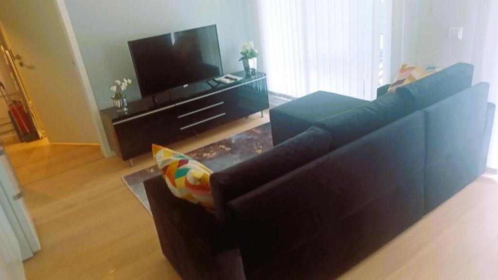 Scandpoint Apartment Fornebu Near Sea front with outdoor walk! photo 1