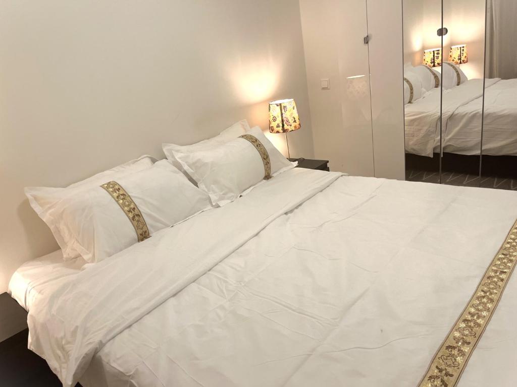 Scandpoint Apartment Fornebu Near Sea front with outdoor walk! photo 4