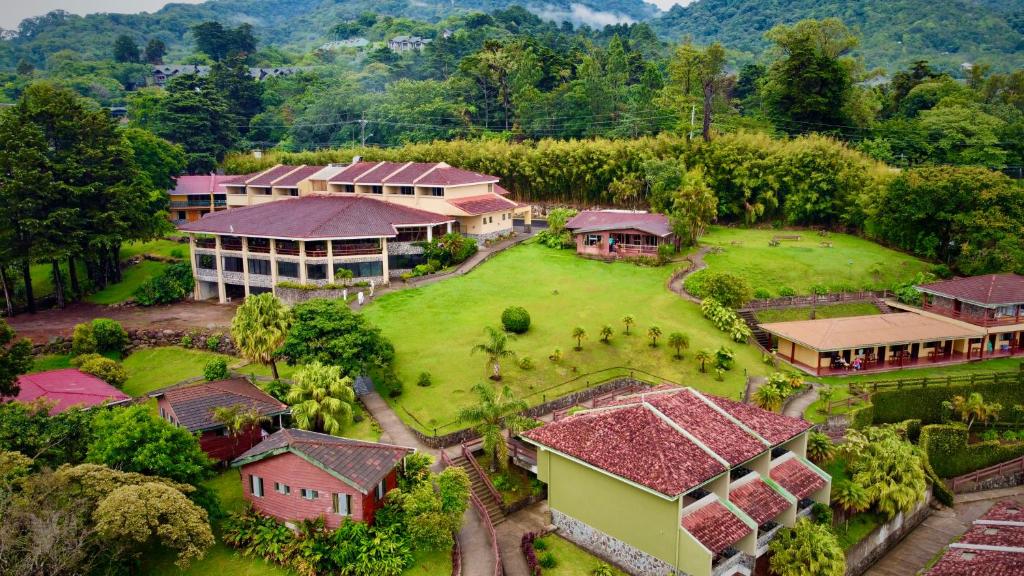 Hotel Montaña Monteverde photo 1