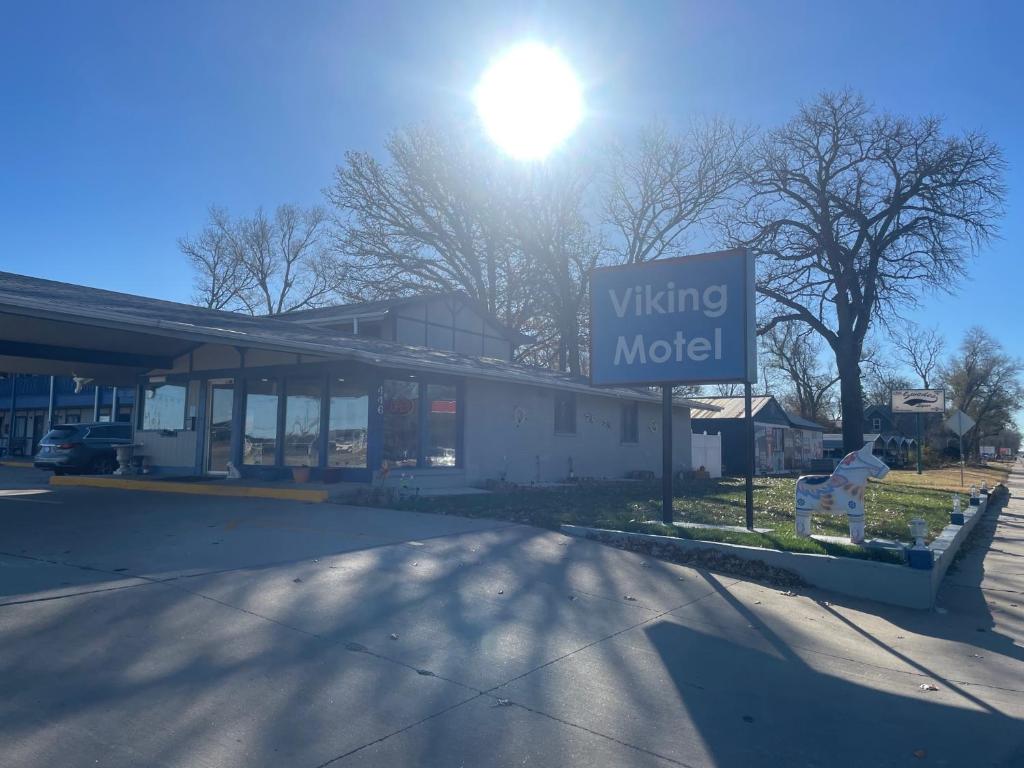 Viking Motel image