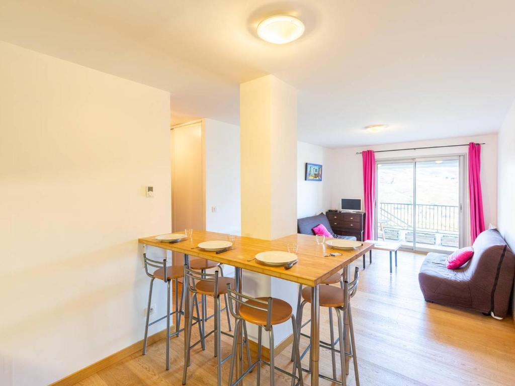 Appartement Germ, 2 pièces, 6 personnes - FR-1-695-42