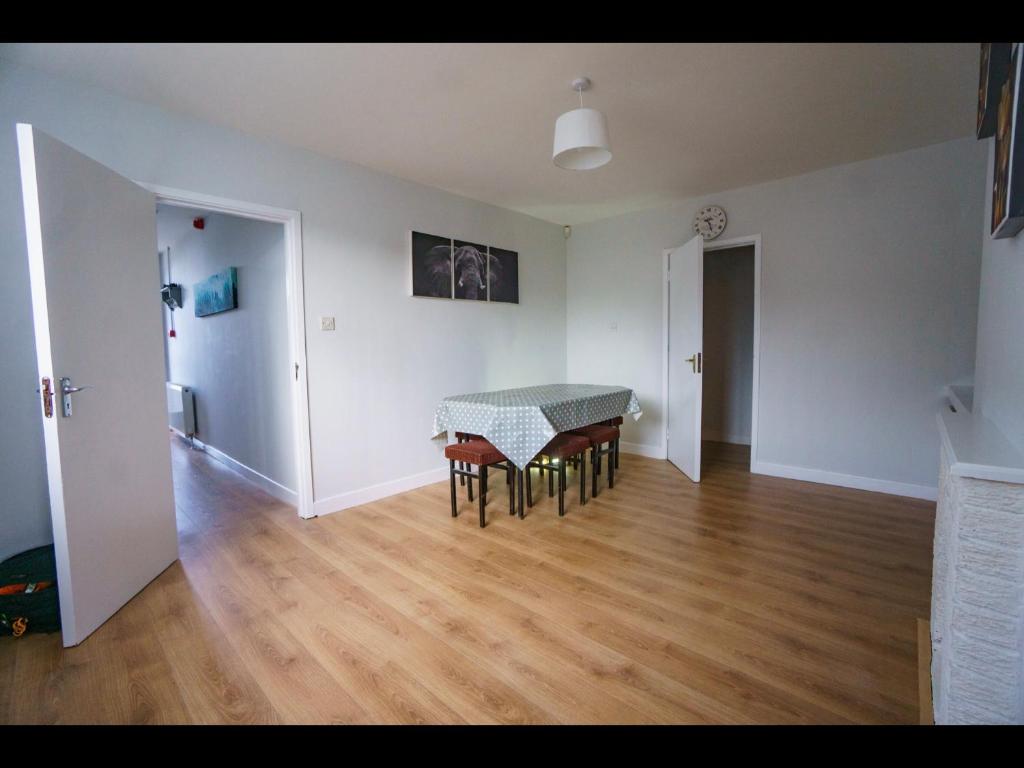 Warm and cosy 4 bedroom home in Athea village photo 4