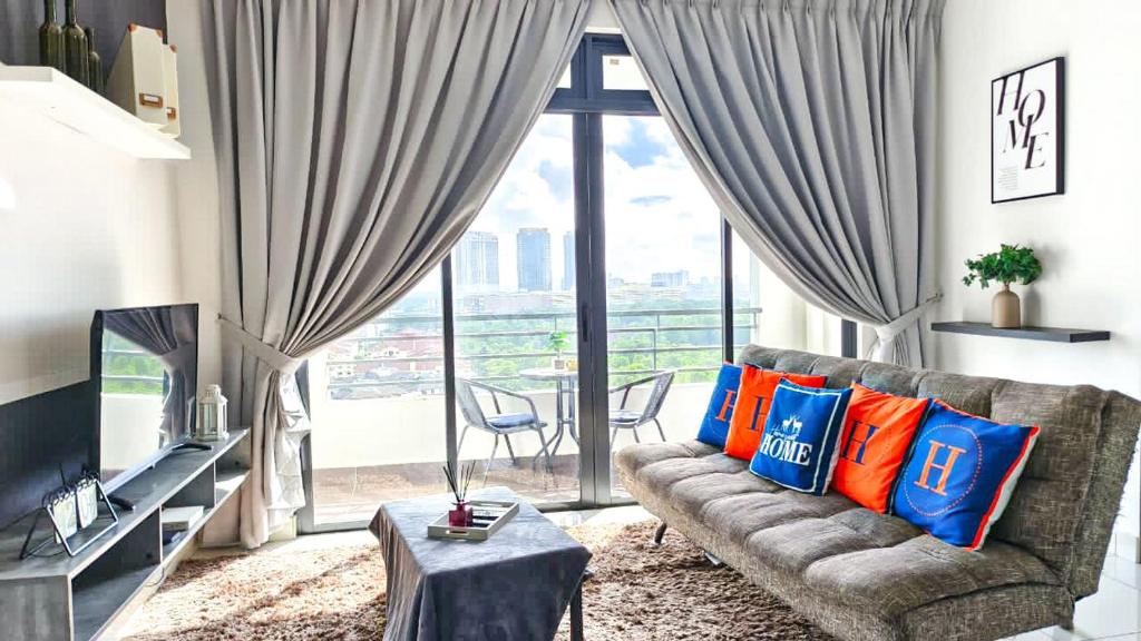 Tebrau Southkey Midvalley photo 1