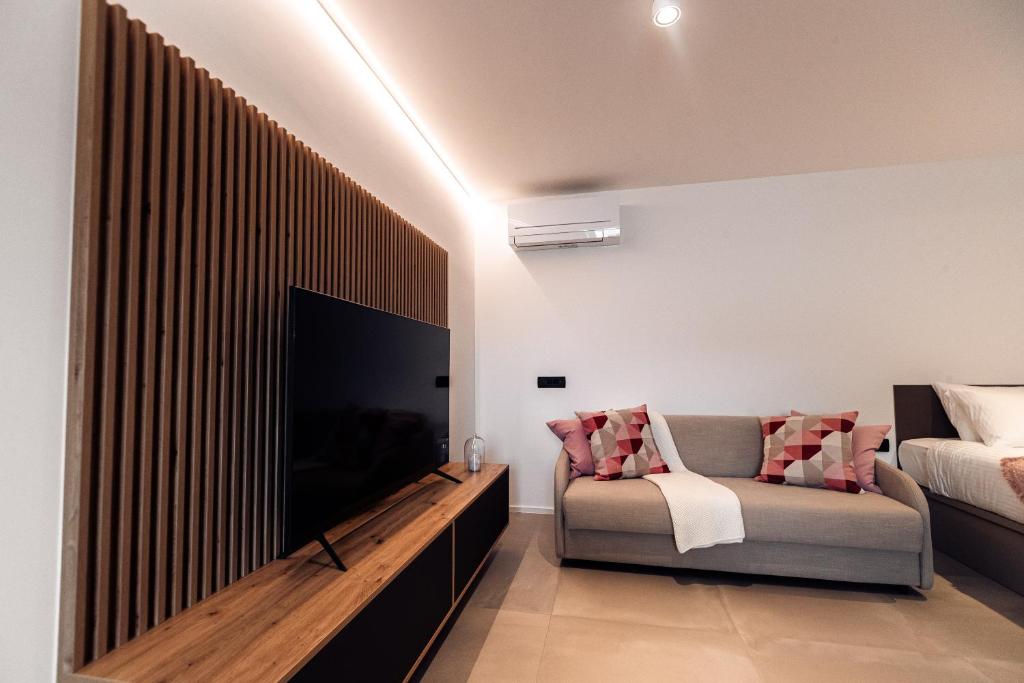 APARTMENTS Goldi Superior photo 3