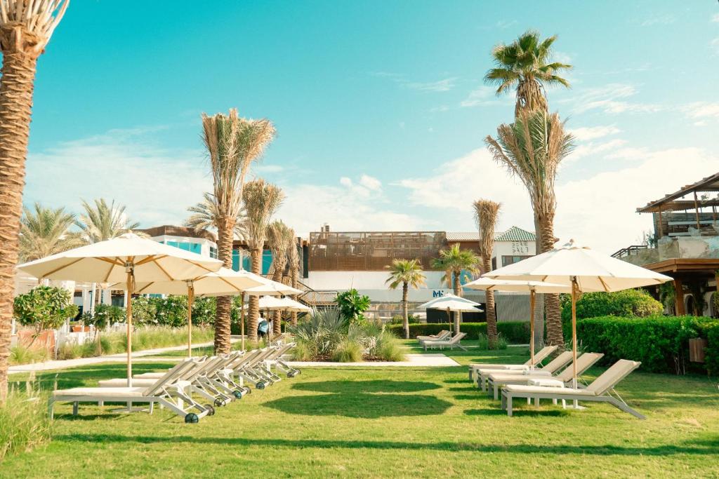 {
  "en-gb": "Dubai Marine Beach Resort & Spa"
} photo 2