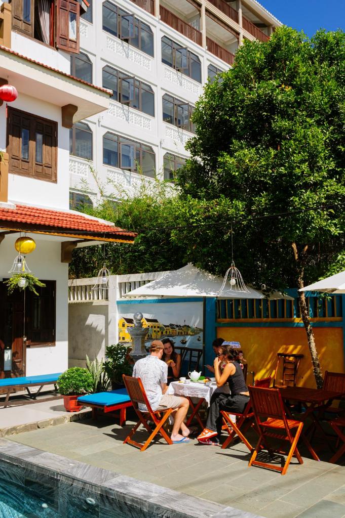 B'Lan Riverside Villa