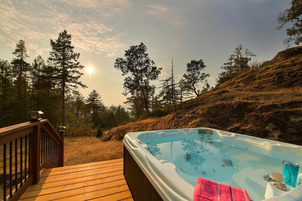 West Coast Oceanview Escape photo 1