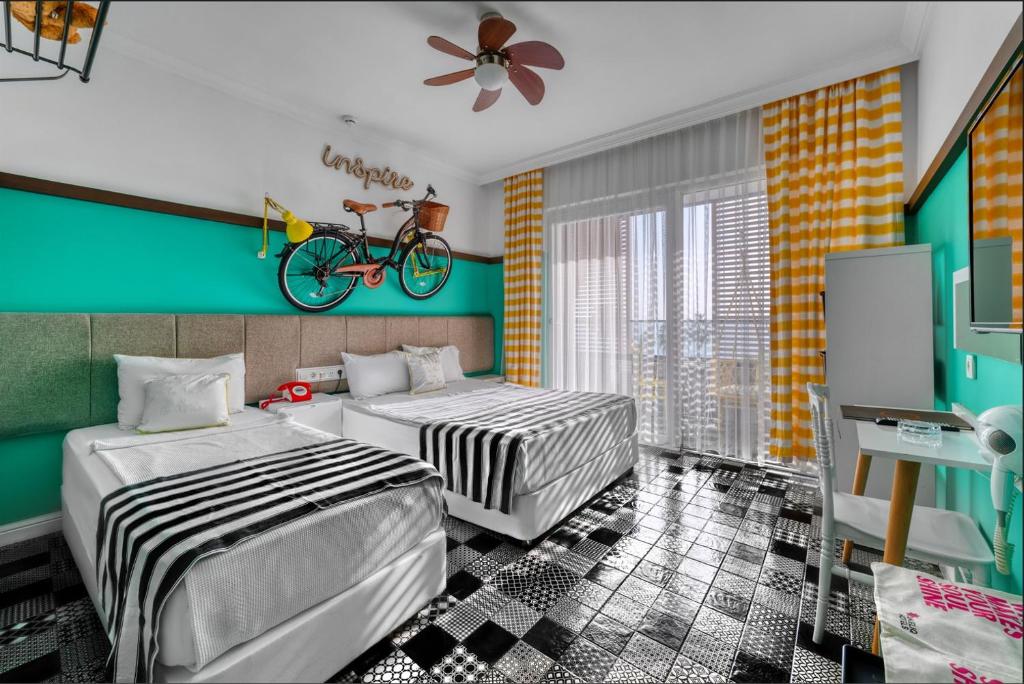 Anjeliq Downtown Boutique Hotel - Tap to explore photos