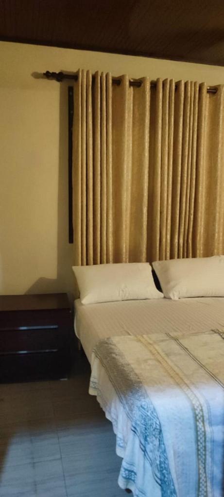 Blossoms Apartment 20 min from Air port photo 3
