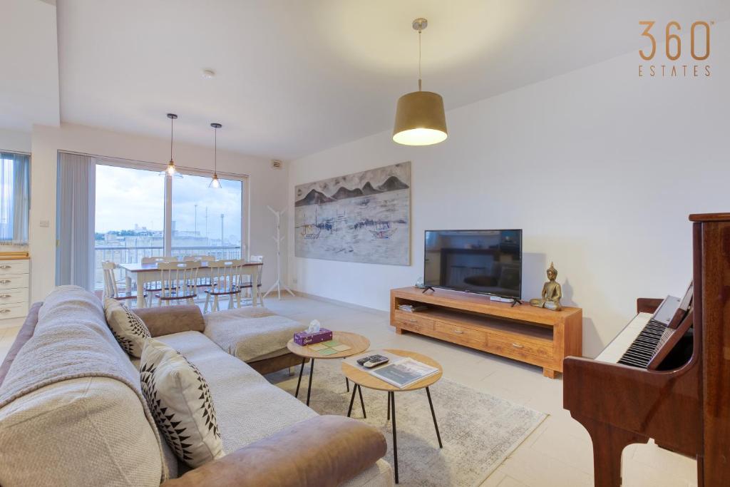 A beautiful spacious home in a picaresque location by 360 Estates