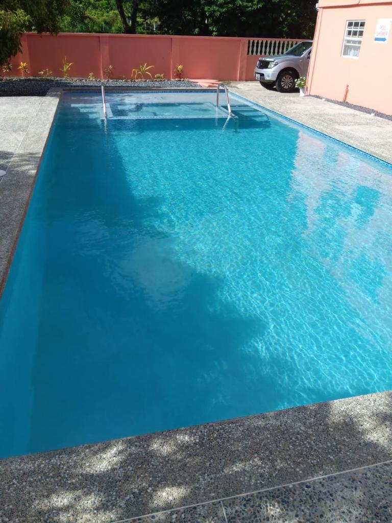 JGs Tropical Apartments photo 4