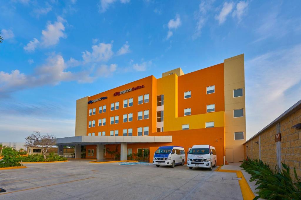 City Express Suites by Marriott Cabo San Lucas photo 4