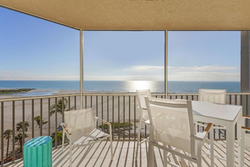 50 Shades of White - Gullwing #805 - 6620 Estero Blvd condo photo 1