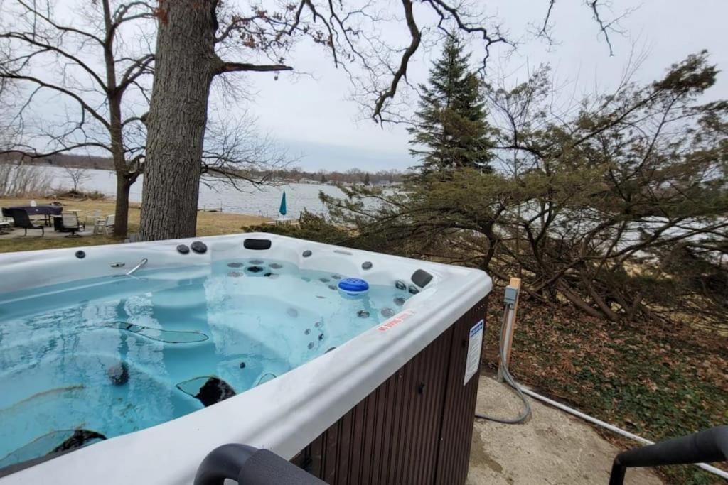 Campau Lake Sunshine cottage photo 3