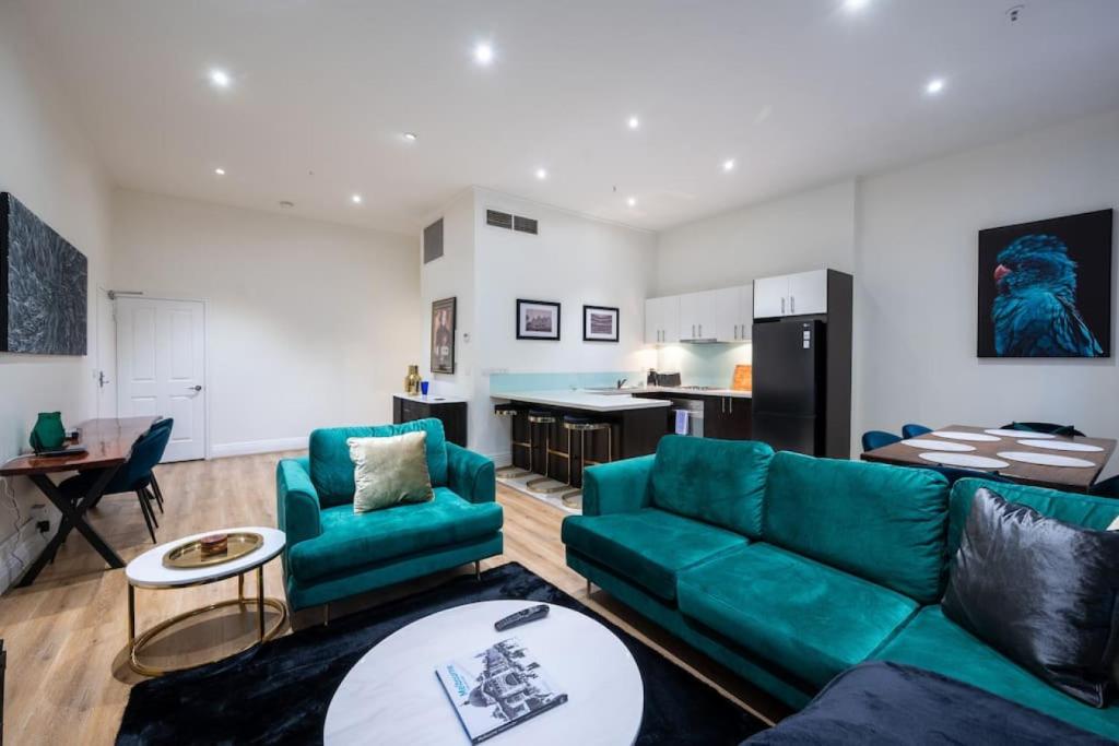 Gordons Place Entire Apartment CBD Location photo 2