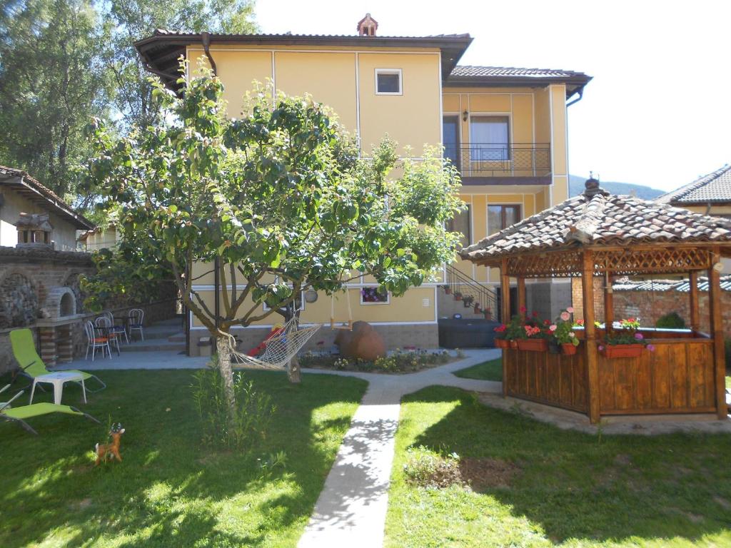 Guest House Tsenovi photo 3