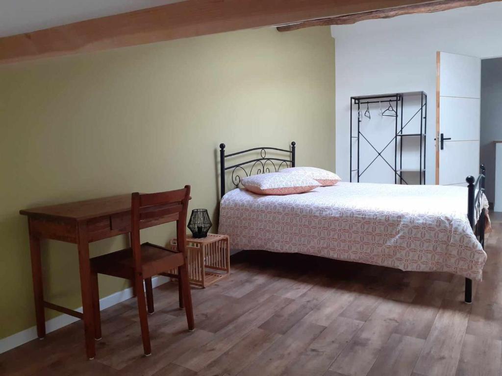 Grand T3 calme et lumineux 4-6 personnes photo 3