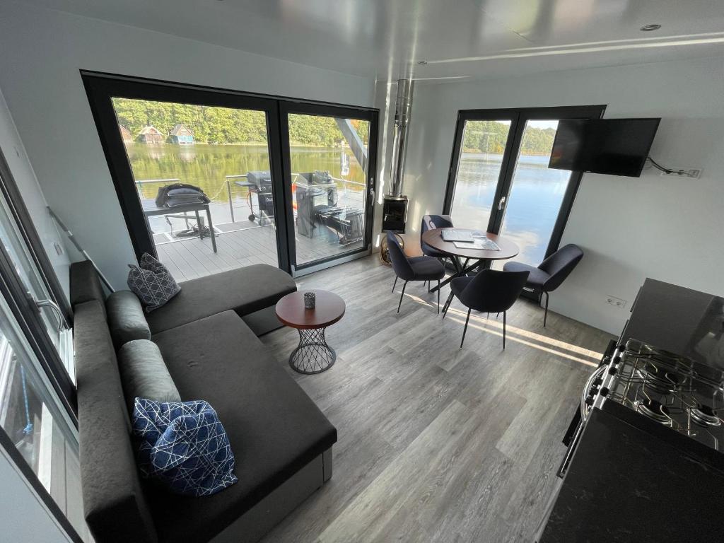 Hausboot MonaLisa vonAnker 1st Class Werftbau photo 3