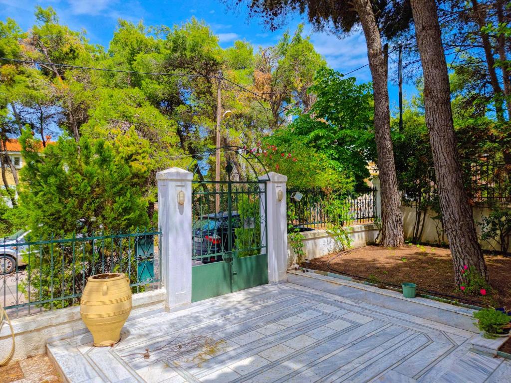 a peaceful house that best for yoga photo 3