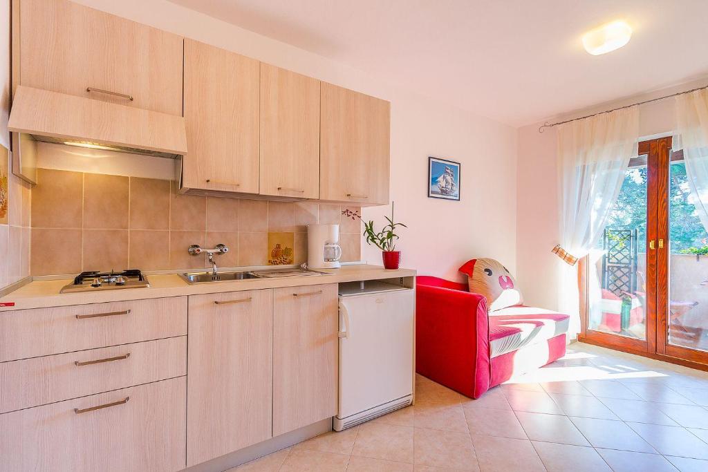 Schöne Ferienwohnung nur 300 Meter bis zum Strand mit Küche, Bad, Klima, Parkplatz photo 1