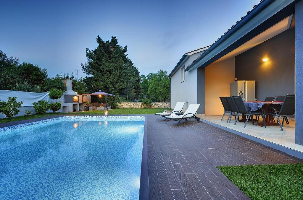 Villa Entini photo 3