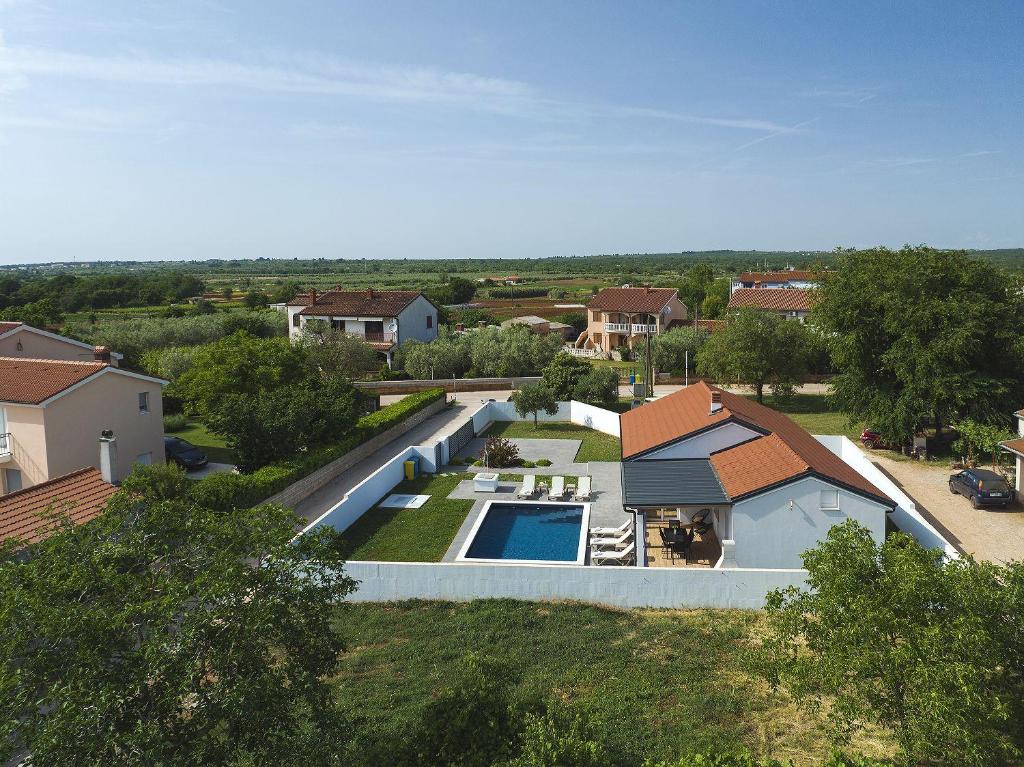 Villa mit privatem Pool, Klima, WLAN, BBQ in der Nähe vom Meer photo 4
