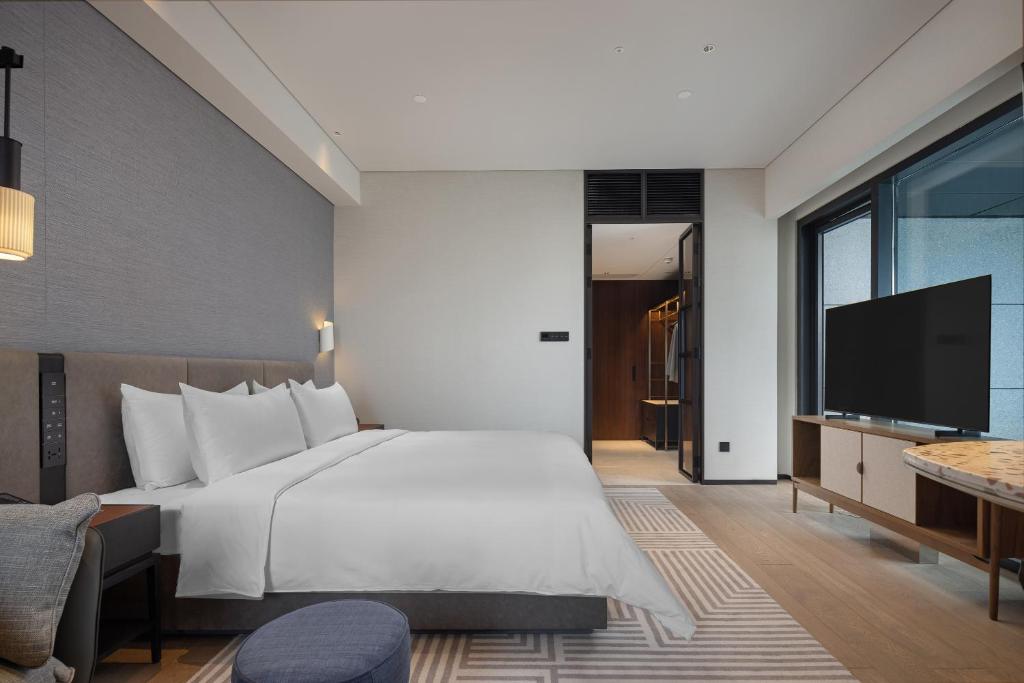 New World Guangzhou Hotel photo 3