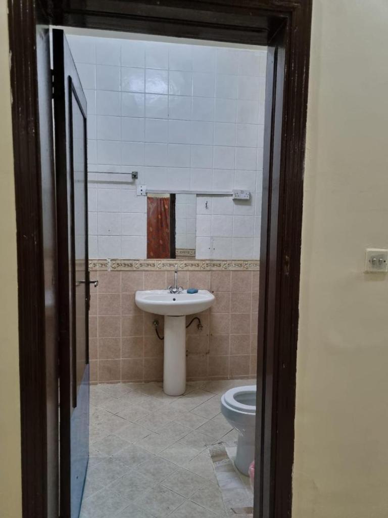 Budget Hostel Rooms - Tap to explore photos