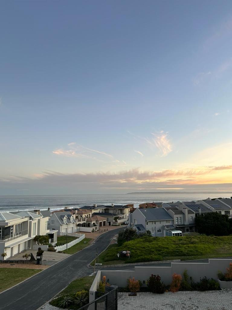 Spacious Beach Breakaway