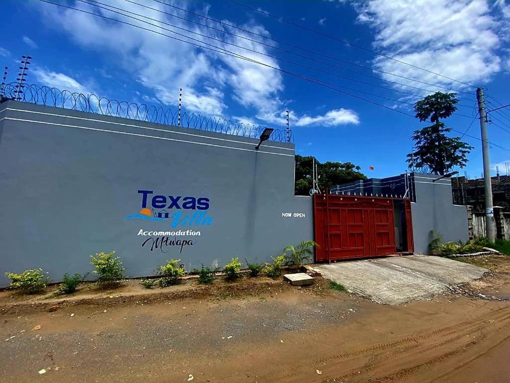 Mtwapa Texas Villa Guest House photo 3