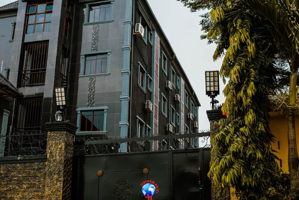 JEVENOM HOTEL