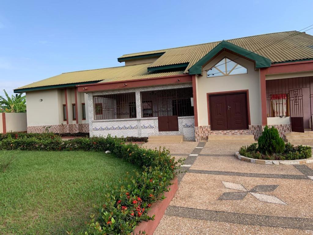 Joseph Adubofuor Guest House photo 3