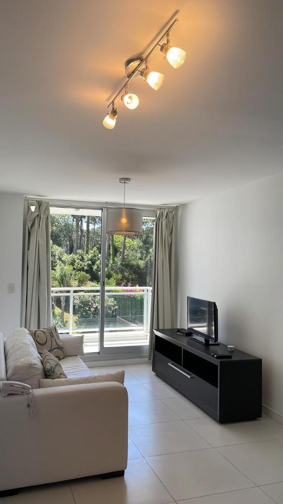 Bellagio Tower New Apartments photo 4