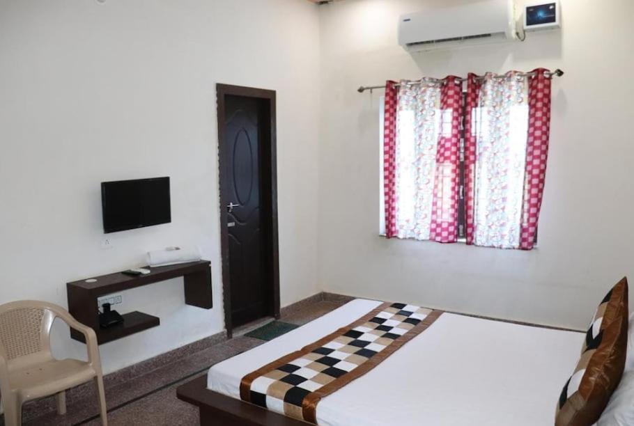HOTEL SHREE PALACE photo 4