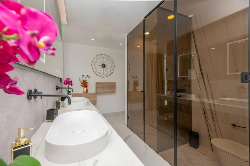 Luxury Villa Karmen* * * * * with pool & spa zone photo 2