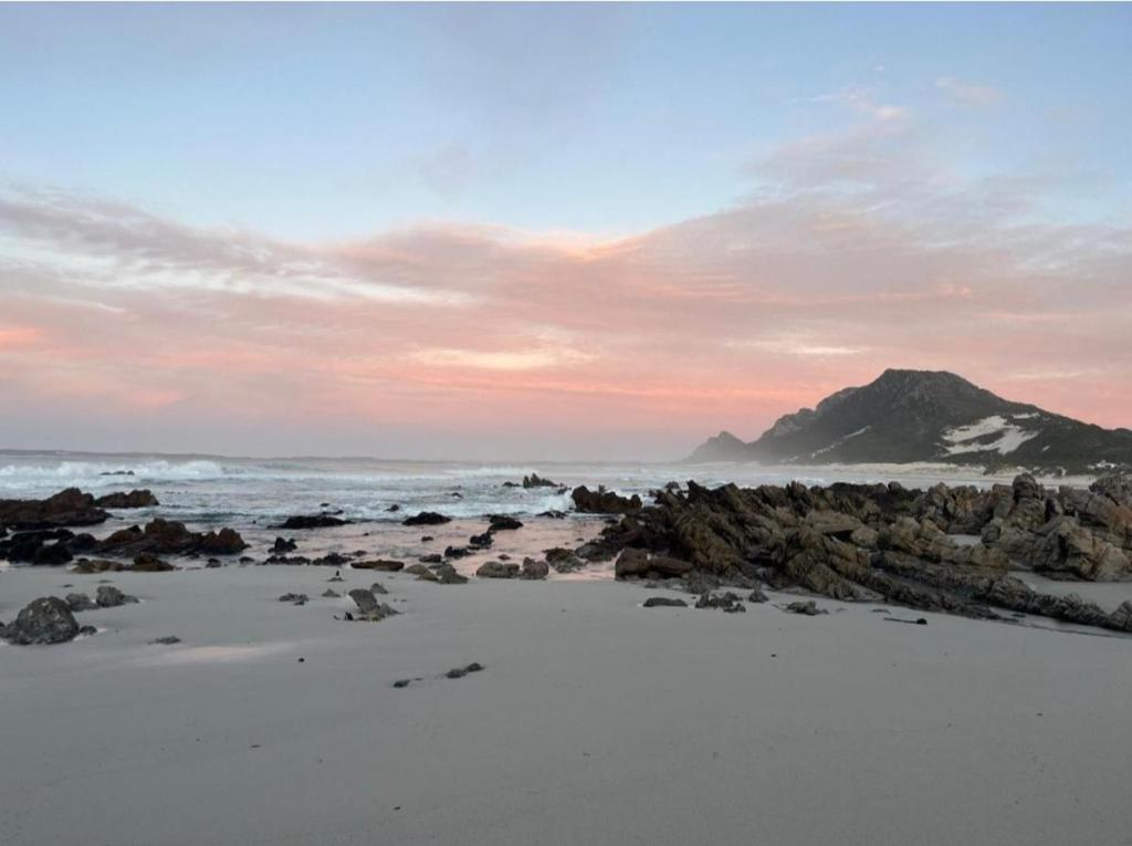 Brandys beach house bettys bay photo 2