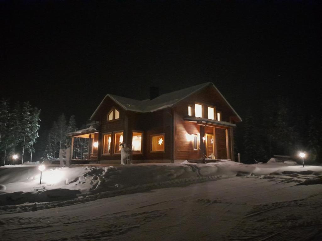 Christmas Log Cabin photo 1