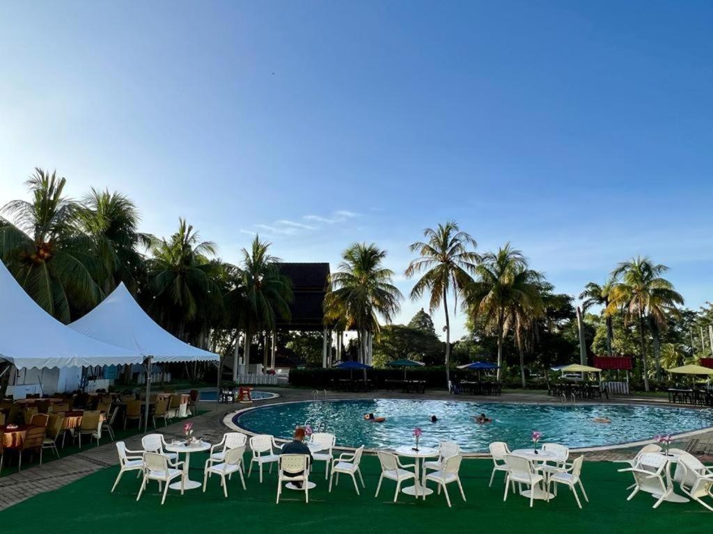 HARVARD SUASANA HOTEL photo 4