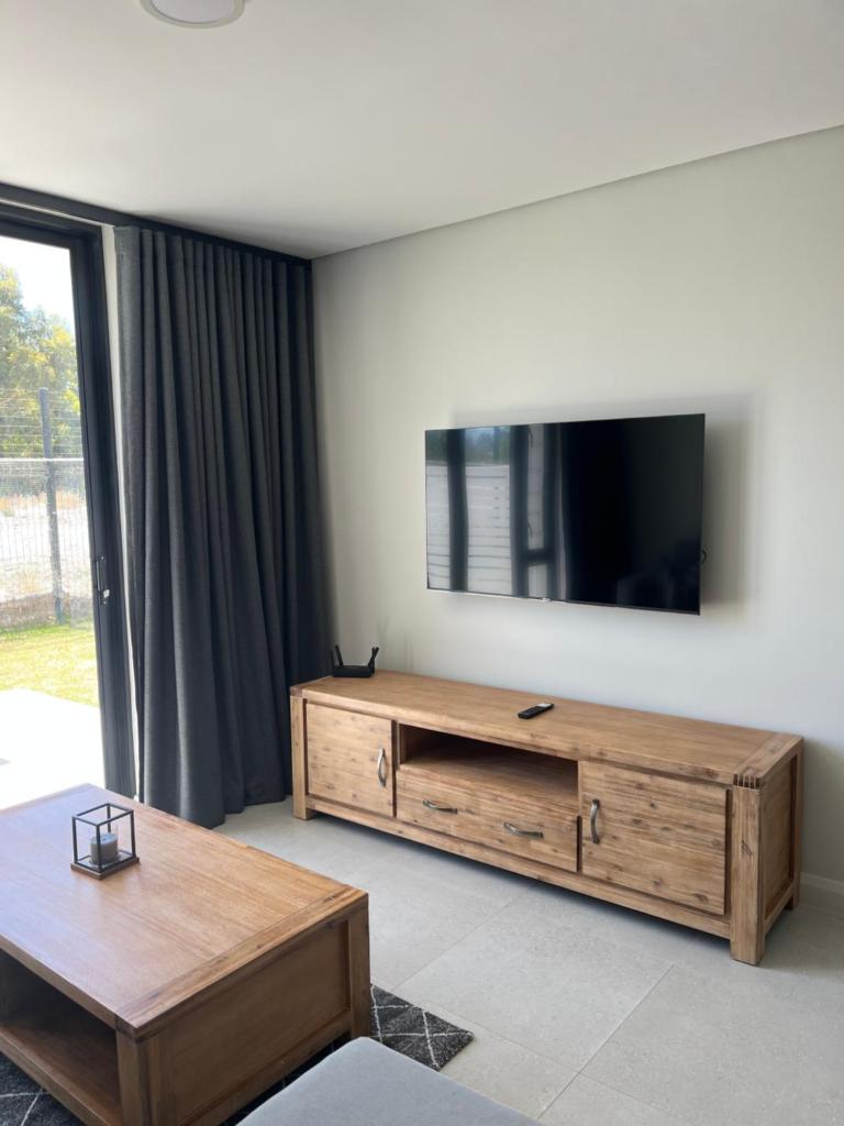 Flat 2 Block 15 Bellamare photo 4
