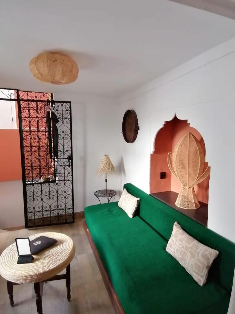 Riad Ayada - Tap to explore photos
